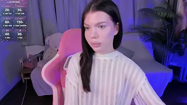 _Mia_Dolly from StripChat is Freechat