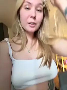 _ohlovelyeva from StripChat is Freechat