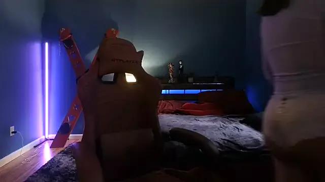 Girls: discover live performances with matured cam models, from teasing to fixations, in a variety of stunning live sex cams.