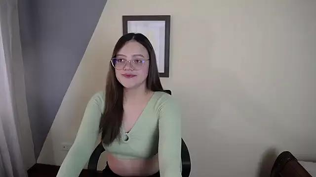 Girls: discover live performances with matured cam models, from teasing to fixations, in a variety of stunning live sex cams.