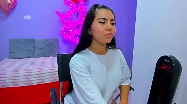 Girls: discover live performances with matured cam models, from teasing to fixations, in a variety of stunning live sex cams.