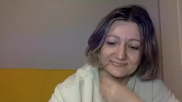 Girls: discover live performances with matured cam models, from teasing to fixations, in a variety of stunning live sex cams.