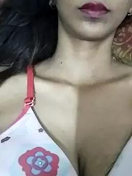 Girls: discover live performances with matured cam models, from teasing to fixations, in a variety of stunning live sex cams.