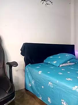 Aashixxx12 from StripChat