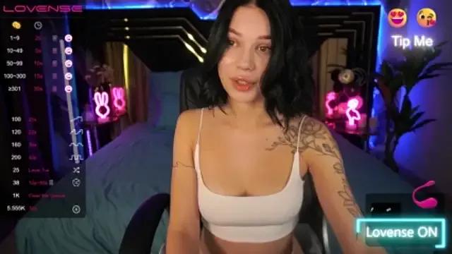 AbayDoll from StripChat