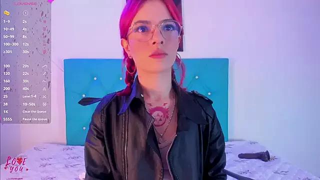 Girls: discover live performances with matured cam models, from teasing to fixations, in a variety of stunning live sex cams.