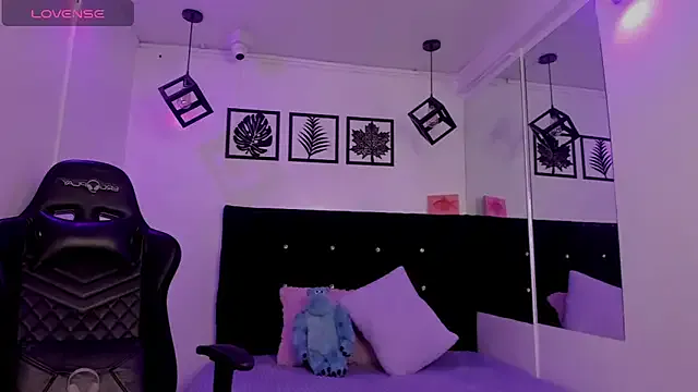 Abby_Piink on StripChat