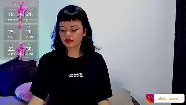Girls: discover live performances with matured cam models, from teasing to fixations, in a variety of stunning live sex cams.