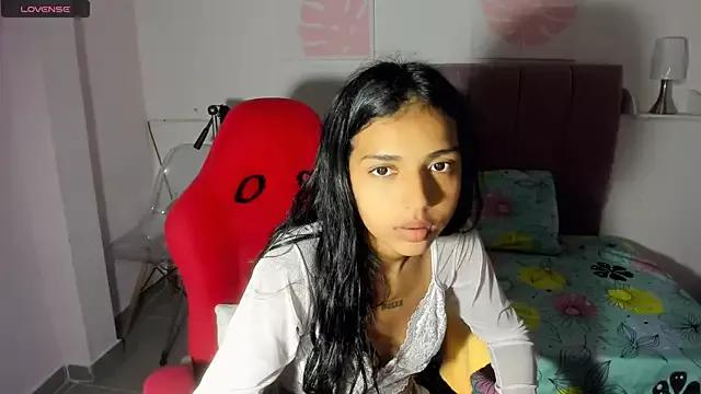 Girls: discover live performances with matured cam models, from teasing to fixations, in a variety of stunning live sex cams.