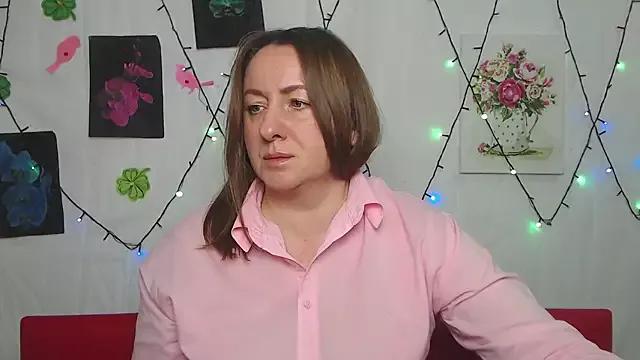 Girls: discover live performances with matured cam models, from teasing to fixations, in a variety of stunning live sex cams.