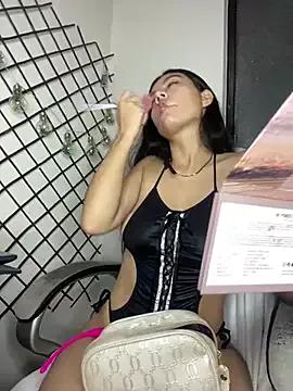 AbbyFoxxx from StripChat is Freechat