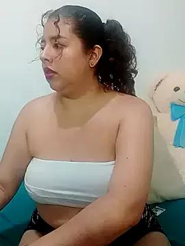 Girls: discover live performances with matured cam models, from teasing to fixations, in a variety of stunning live sex cams.