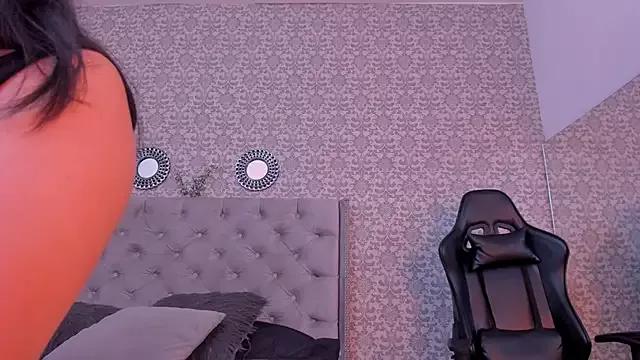 Girls: discover live performances with matured cam models, from teasing to fixations, in a variety of stunning live sex cams.