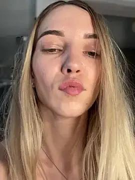 Girls: discover live performances with matured cam models, from teasing to fixations, in a variety of stunning live sex cams.