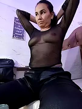 Girls: discover live performances with matured cam models, from teasing to fixations, in a variety of stunning live sex cams.