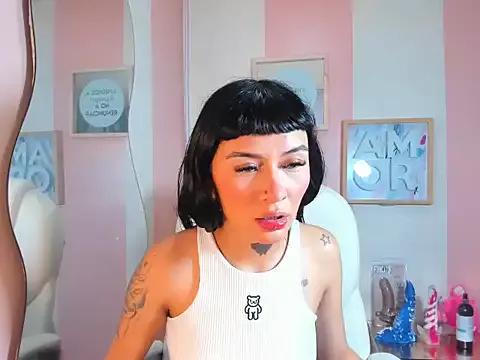Adhara_Harris from StripChat