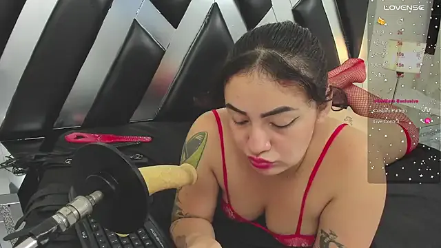 Aghata_gate on StripChat