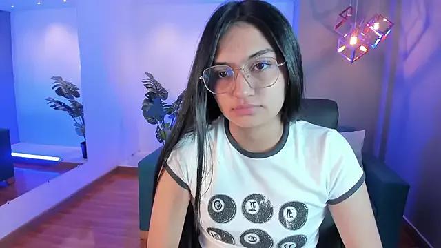 AidaJones from StripChat is Freechat