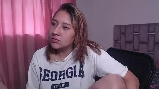 Girls: discover live performances with matured cam models, from teasing to fixations, in a variety of stunning live sex cams.