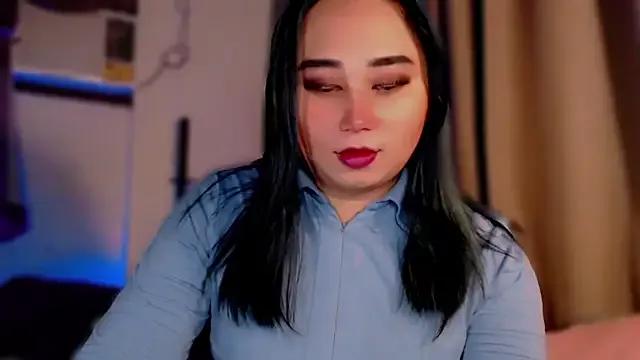 Girls: discover live performances with matured cam models, from teasing to fixations, in a variety of stunning live sex cams.