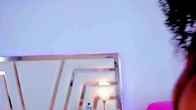 Girls: discover live performances with matured cam models, from teasing to fixations, in a variety of stunning live sex cams.