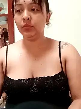 Girls: discover live performances with matured cam models, from teasing to fixations, in a variety of stunning live sex cams.