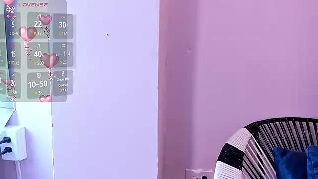 Girls: discover live performances with matured cam models, from teasing to fixations, in a variety of stunning live sex cams.