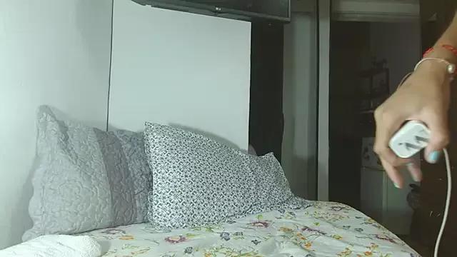 Alanaa_Blake1 from StripChat