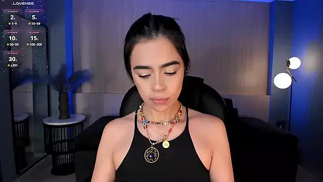 Girls: discover live performances with matured cam models, from teasing to fixations, in a variety of stunning live sex cams.