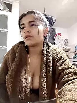 Girls: discover live performances with matured cam models, from teasing to fixations, in a variety of stunning live sex cams.