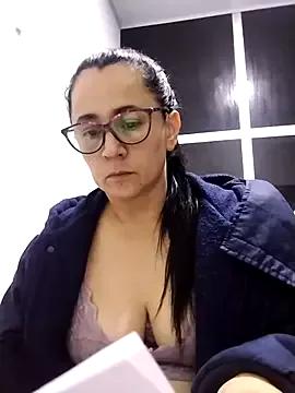 Girls: discover live performances with matured cam models, from teasing to fixations, in a variety of stunning live sex cams.