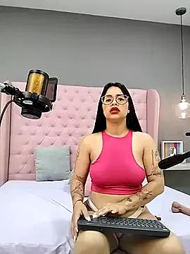 Girls: discover live performances with matured cam models, from teasing to fixations, in a variety of stunning live sex cams.