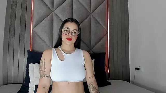 Girls: discover live performances with matured cam models, from teasing to fixations, in a variety of stunning live sex cams.