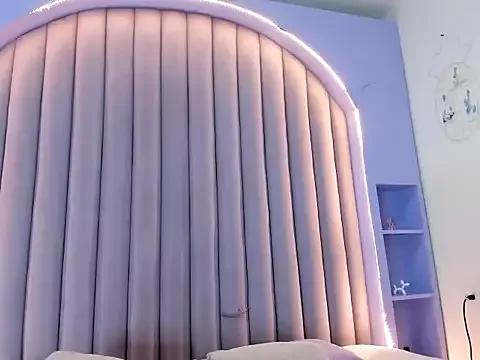 Girls: discover live performances with matured cam models, from teasing to fixations, in a variety of stunning live sex cams.