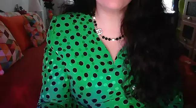 Girls: discover live performances with matured cam models, from teasing to fixations, in a variety of stunning live sex cams.