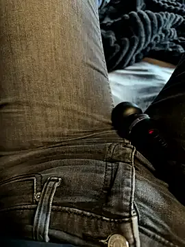 aleexii_s on StripChat