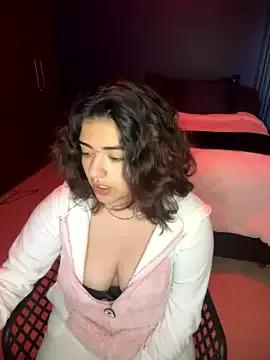 Girls: discover live performances with matured cam models, from teasing to fixations, in a variety of stunning live sex cams.