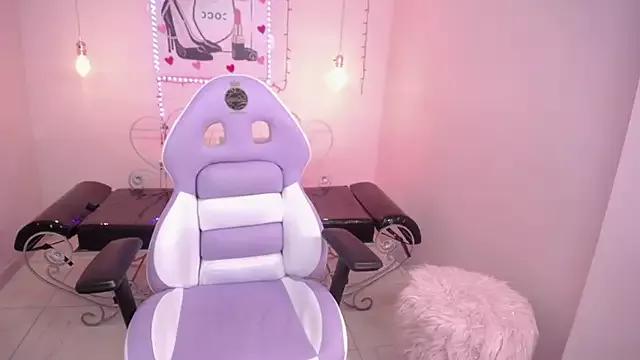 Girls: discover live performances with matured cam models, from teasing to fixations, in a variety of stunning live sex cams.