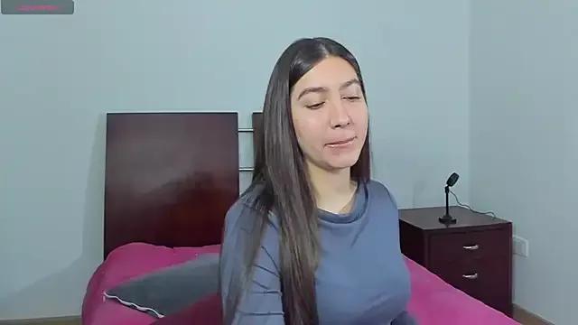 Girls: discover live performances with matured cam models, from teasing to fixations, in a variety of stunning live sex cams.
