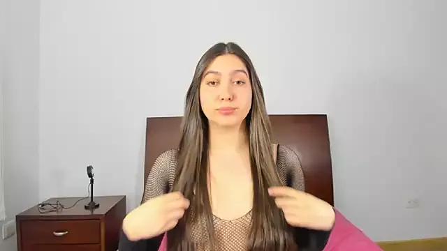 Girls: discover live performances with matured cam models, from teasing to fixations, in a variety of stunning live sex cams.