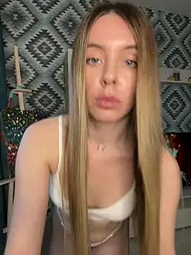 Girls: discover live performances with matured cam models, from teasing to fixations, in a variety of stunning live sex cams.