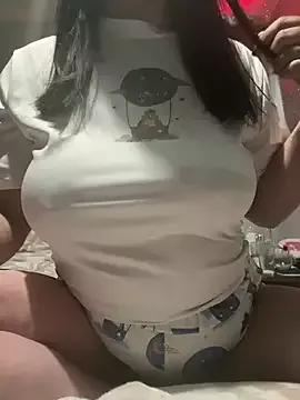 Girls: discover live performances with matured cam models, from teasing to fixations, in a variety of stunning live sex cams.