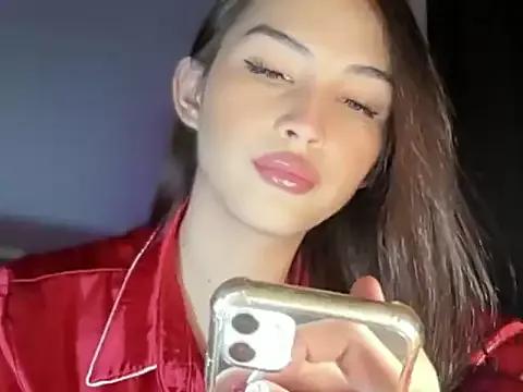 Alicegreenexx from StripChat is Freechat