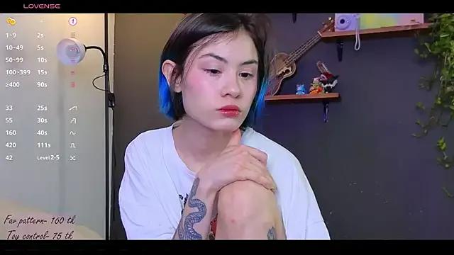 Girls: discover live performances with matured cam models, from teasing to fixations, in a variety of stunning live sex cams.