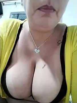 AliceMasoca from StripChat is Freechat