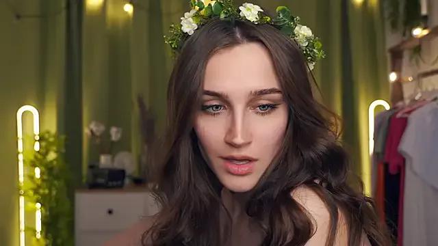 Girls: discover live performances with matured cam models, from teasing to fixations, in a variety of stunning live sex cams.