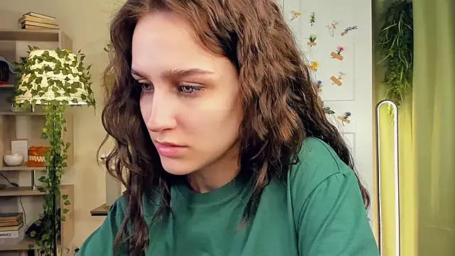 AlicePiercce from StripChat is Freechat