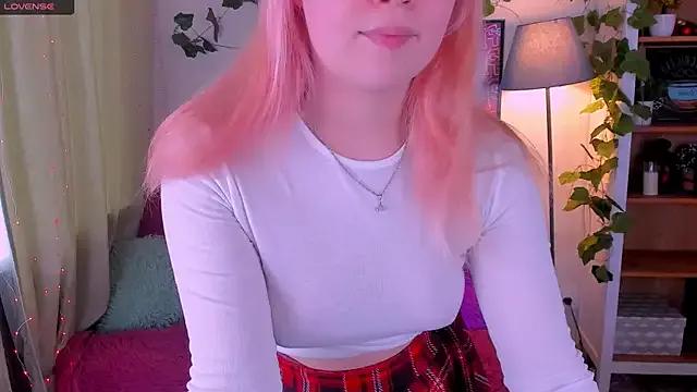 Girls: discover live performances with matured cam models, from teasing to fixations, in a variety of stunning live sex cams.