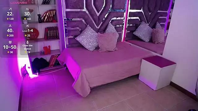 Girls: discover live performances with matured cam models, from teasing to fixations, in a variety of stunning live sex cams.