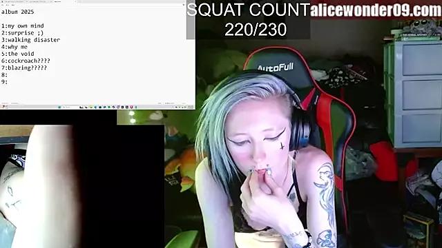 Girls: discover live performances with matured cam models, from teasing to fixations, in a variety of stunning live sex cams.